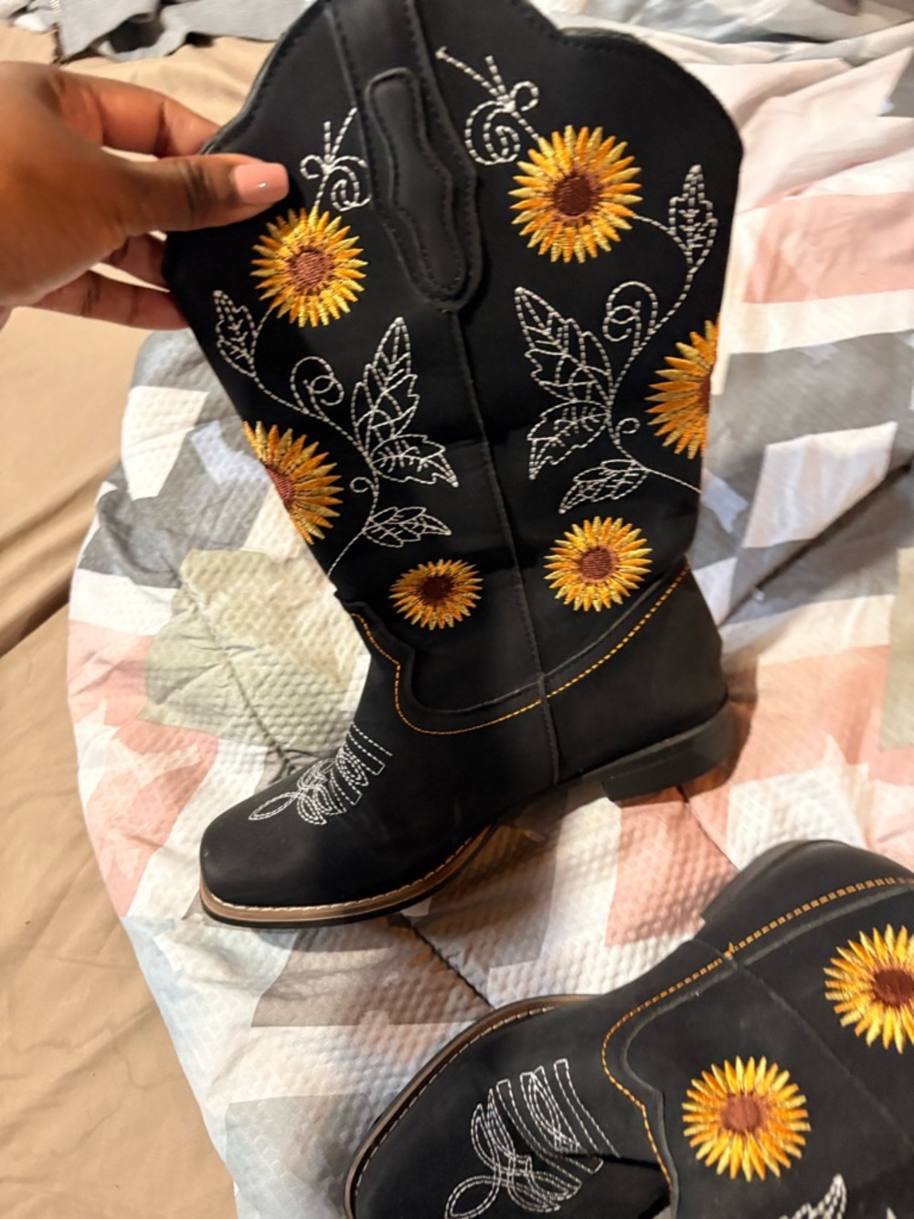 Black Sunflower Embroidered Cowboy Boots